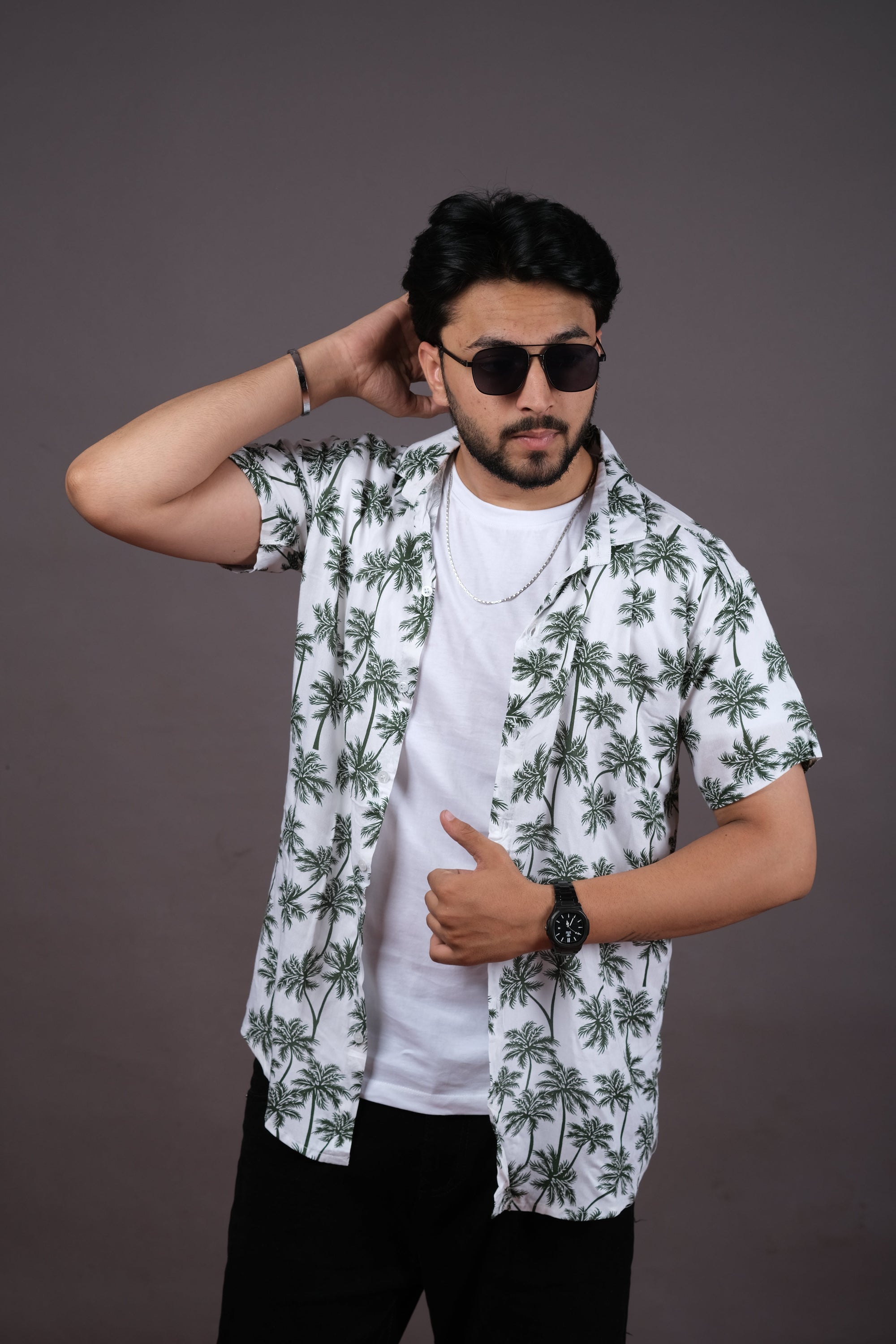 Stylish White Tropical Print Shirt for Men